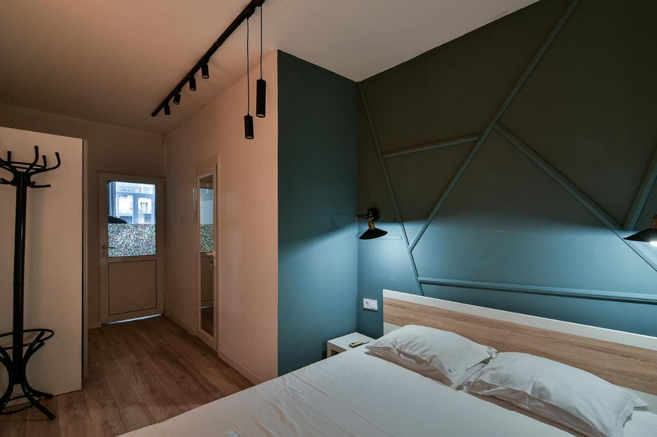 Central Flats With Parking Varna Bagian luar foto